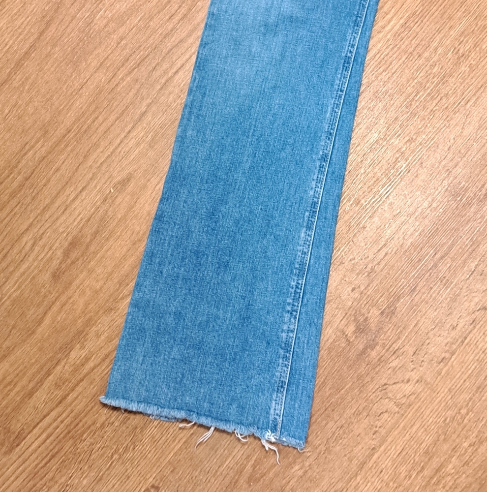 PAIGE Sloane Low Rise Distressed Denim Misses Jeans Size 27 - Picture 3 of 10